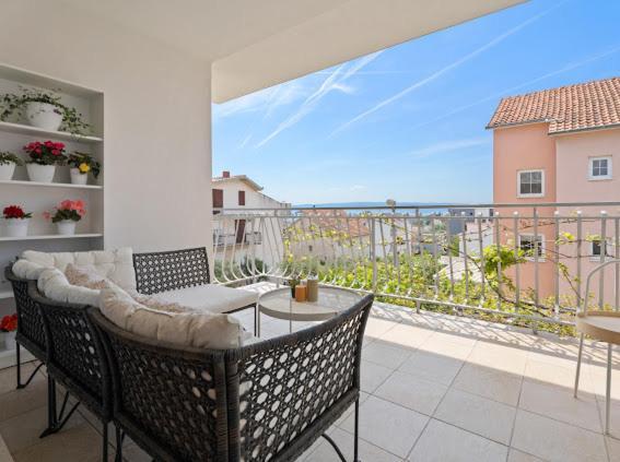 Luxury Apartment Beyond Stobrec Bagian luar foto